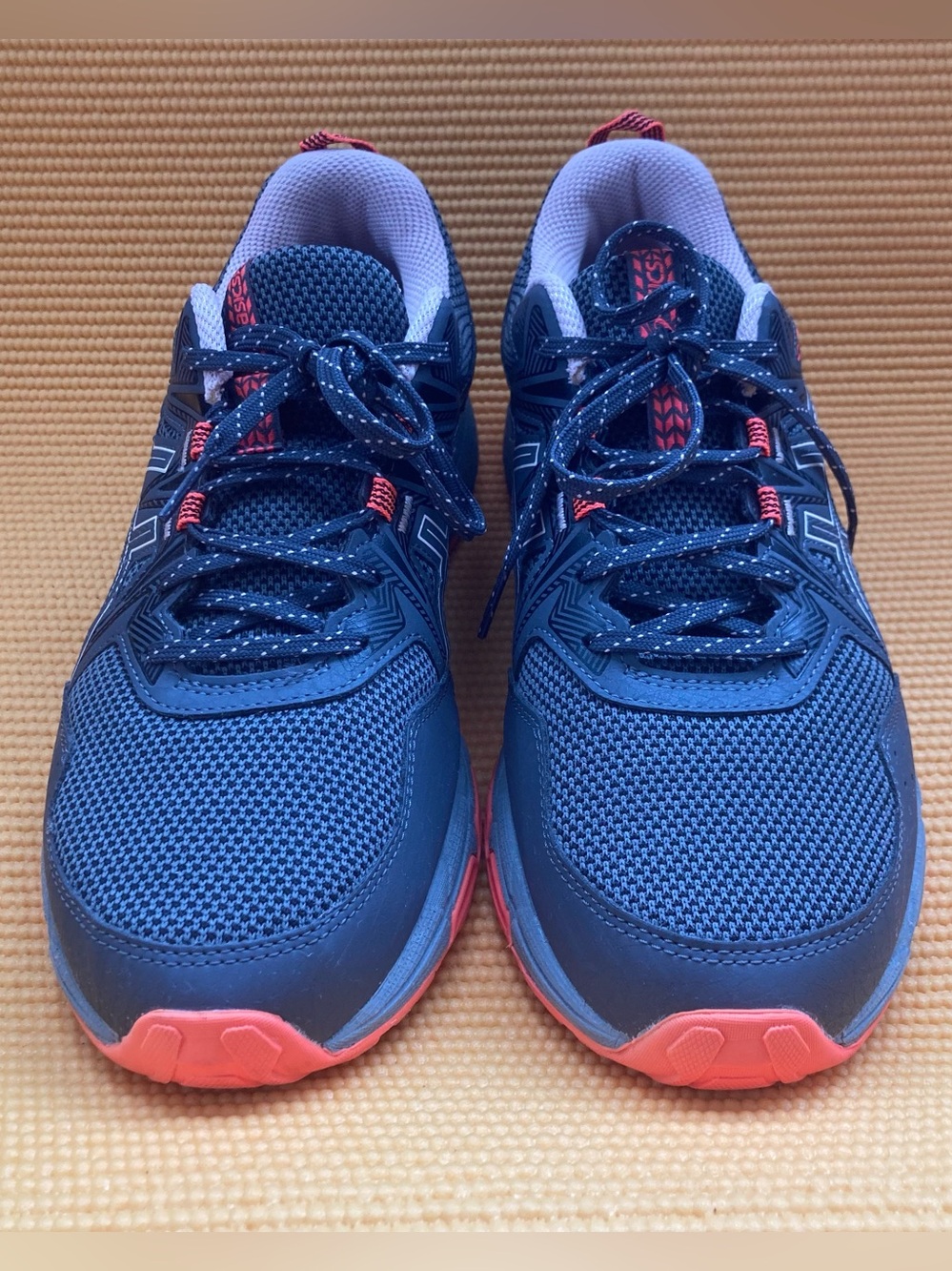 Asics GEL-Venture Athletic Shoe in Gray with Coral Accents Womens size 11 - Picture 2 of 8